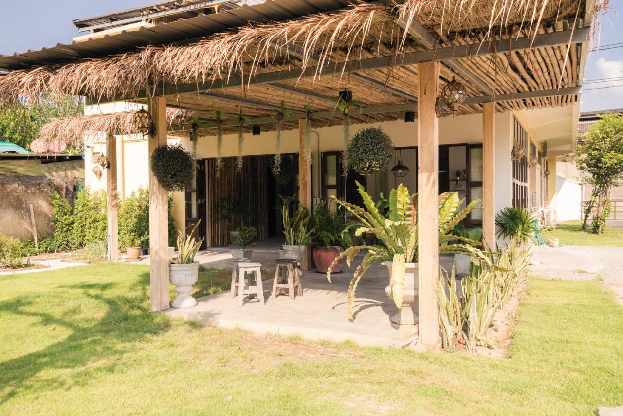 The Oldtale Hotel Chiang Mai Buitenkant foto
